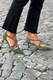 DECOLLETE SLINGBACK WITH THIN STRAP